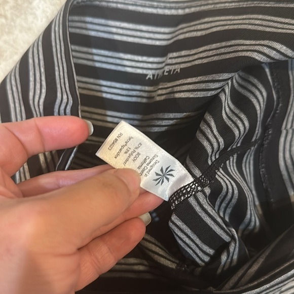 Athleta Chaturanga Striped Crop Athletic Leggings M - Picture 4 of 8